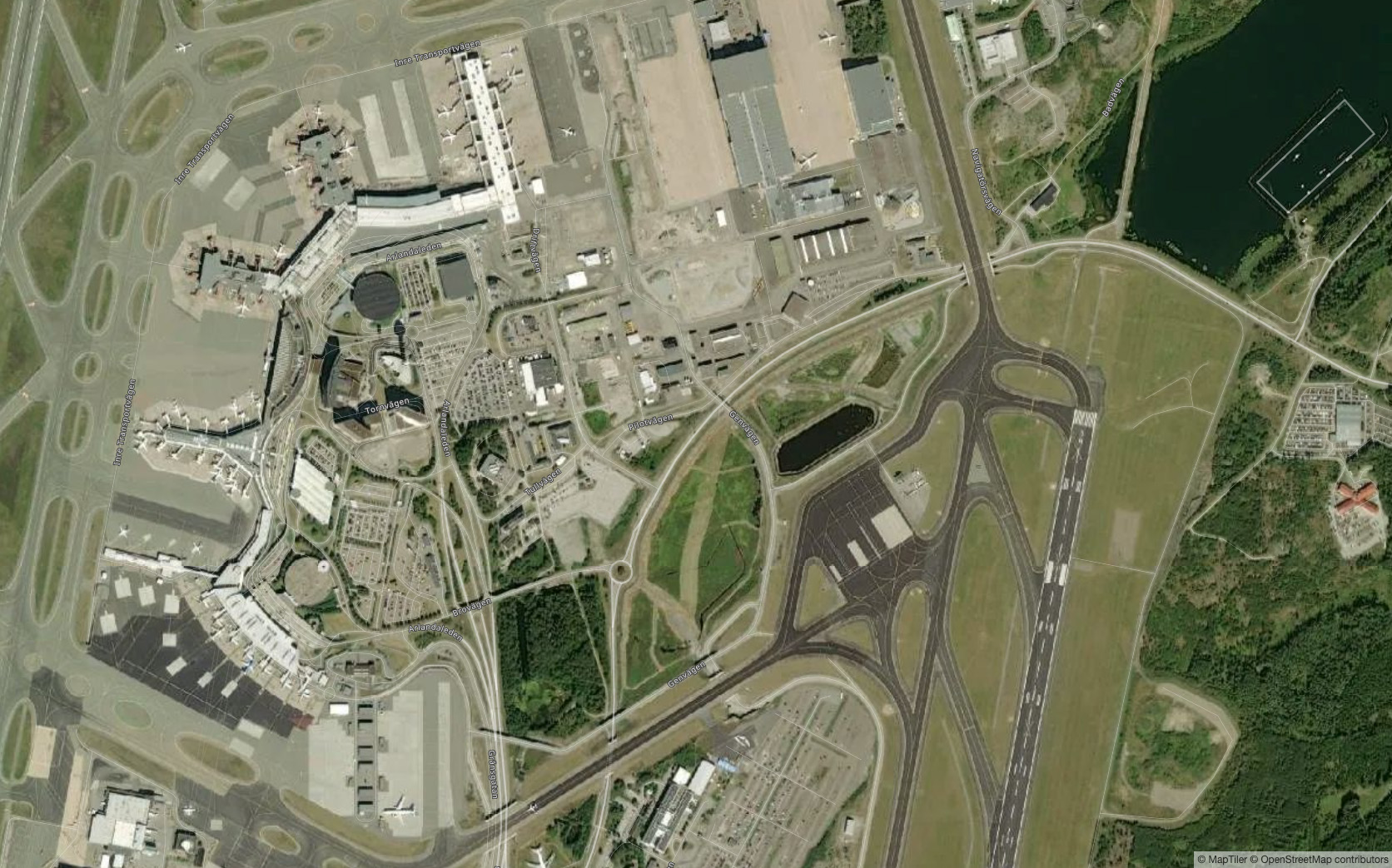 Vista Satellitare dell'Aeroporto Aeroporto di Stoccolma-Arlanda - Vista Aerea ARN e Panoramica del Terminal