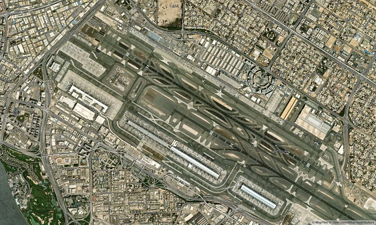 Vista Satelital del Aeropuerto Aeropuerto Internacional de Dubái - Mapa Aéreo DXB y Vista General del Terminal