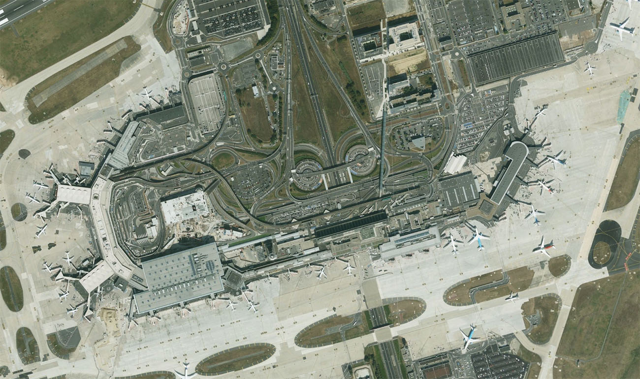 巴黎奥利机场机场卫星视图 - ORY航空地图和候机楼概览