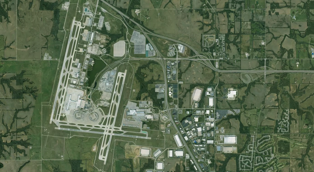 堪萨斯城国际机场机场卫星视图 - MCI航空地图和候机楼概览