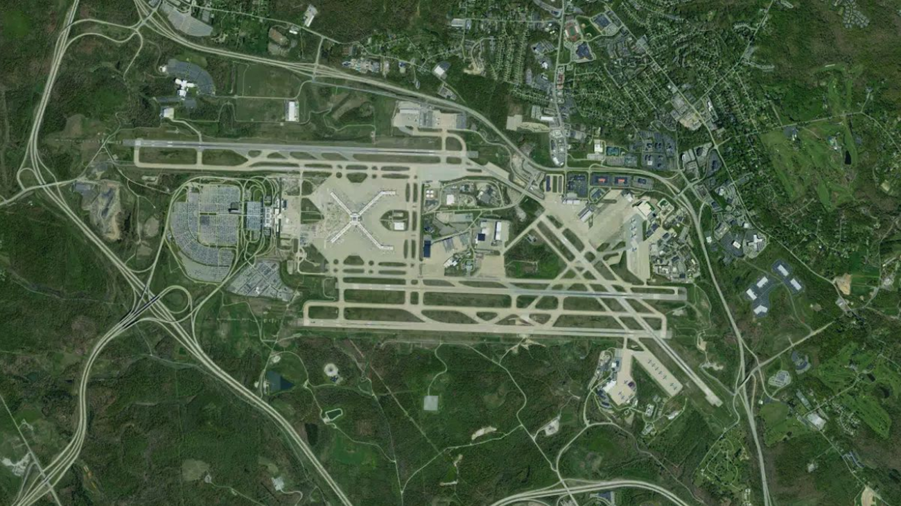 匹兹堡机场机场卫星视图 - PIT航空地图和候机楼概览