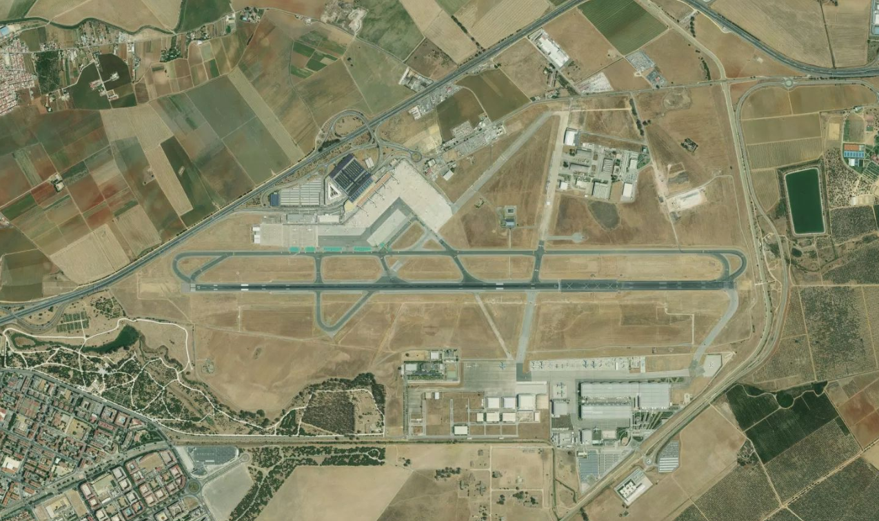 塞维利亚机场机场卫星视图 - SVQ航空地图和候机楼概览