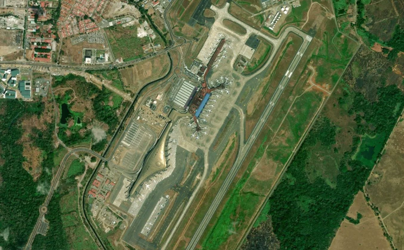托库门国际机场机场卫星视图 - PTY航空地图和候机楼概览