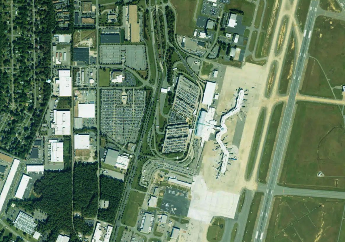 里士满国际机场机场卫星视图 - RIC航空地图和候机楼概览